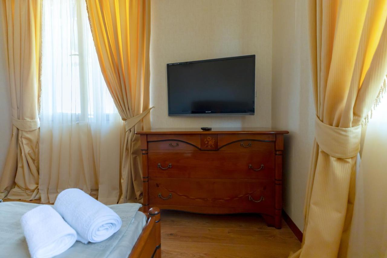 Luxury With Amazing Views דירה *
